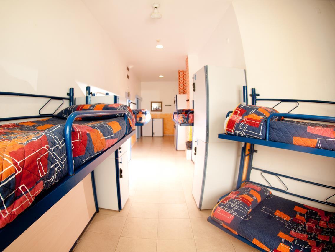 Be Dream Hostel Badalona Exterior foto
