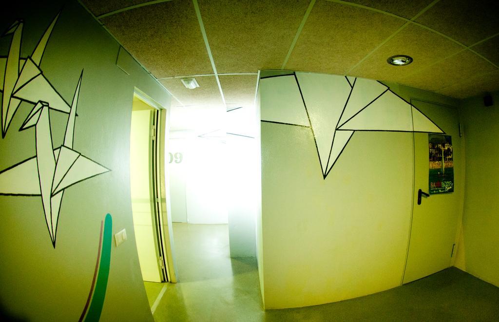 Be Dream Hostel Badalona Exterior foto